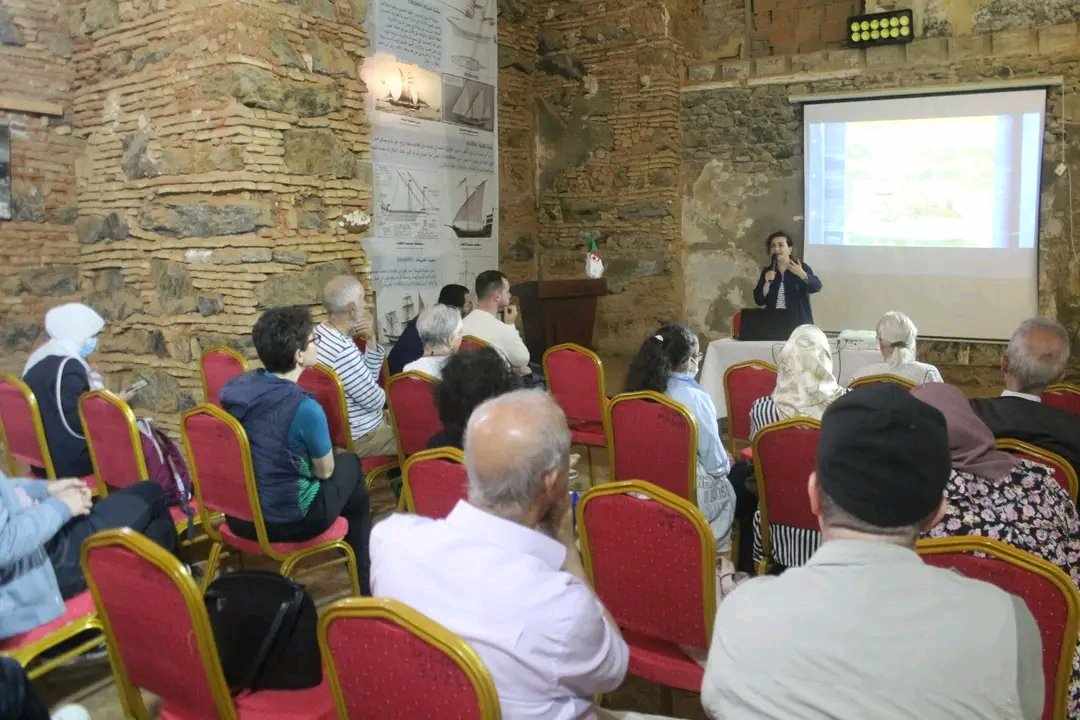 تنظيم المتحف العمومي الوطني البحري محاضرة تحت عنوان ” المول والتصور البحري للفنانين من تقديم الدكتورة ليديا حداق