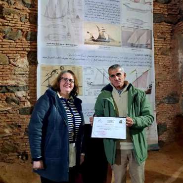 تنظيم مداخلة تحت عنوان les amphores entre fonction commerciale et réceptacles funéraires